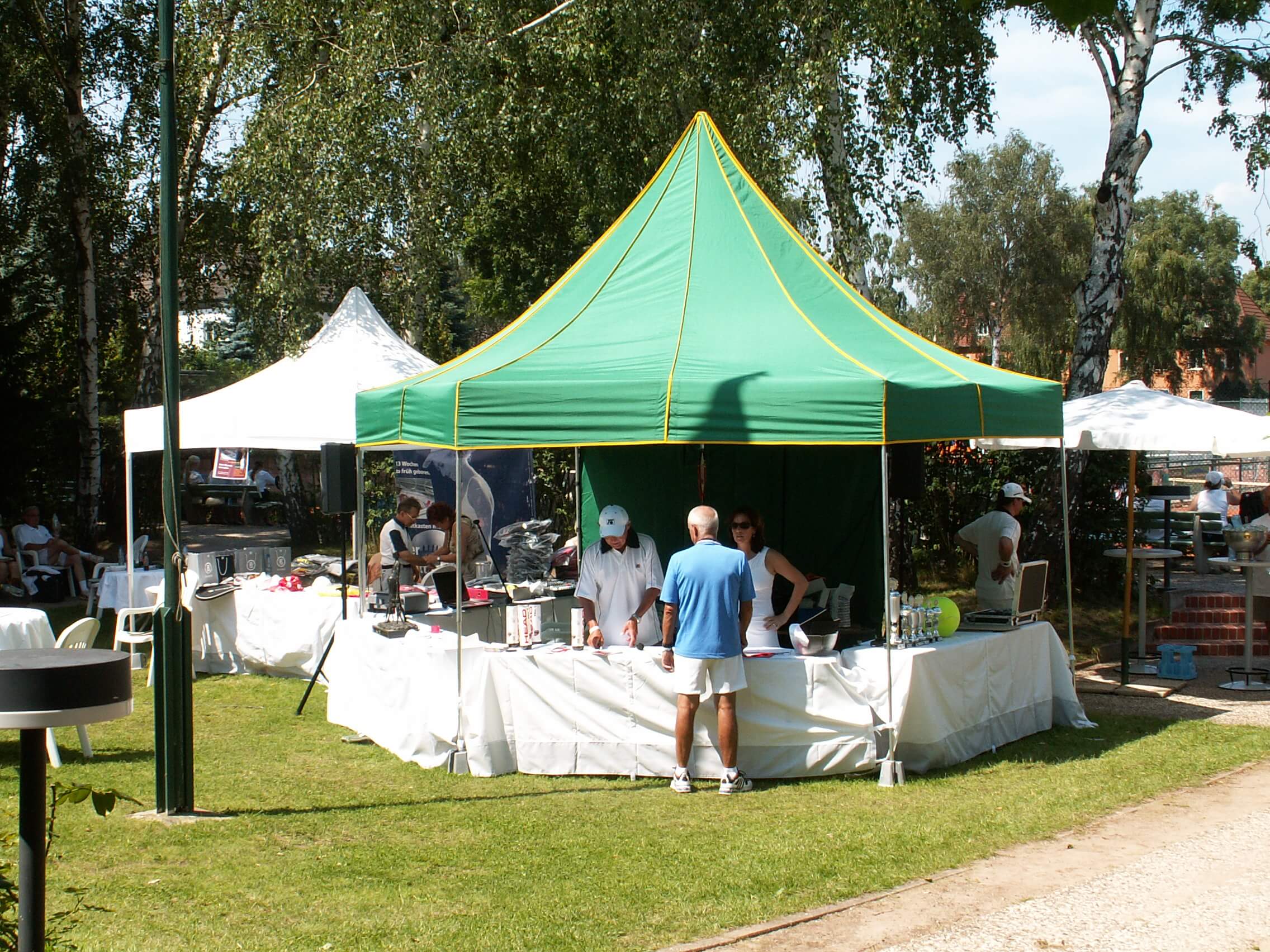 Faltzelt Verkauf Sechseckform