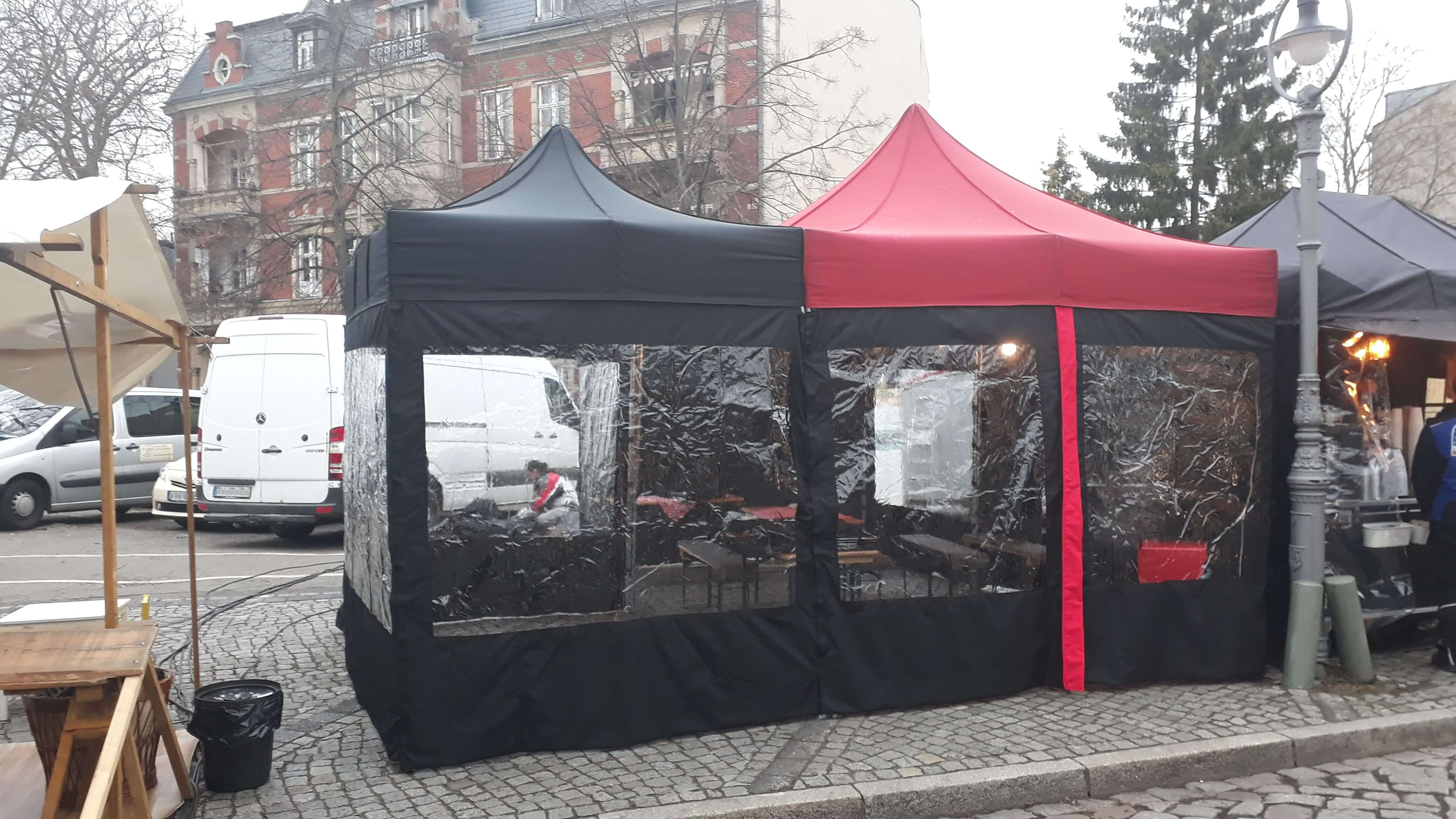 Faltzelt zum Verkauf in schwarz-p19 und rot-p07